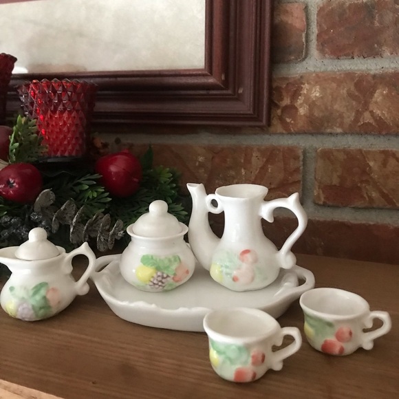 Rare Vintage 1960’s Victorian Swiss Rose Tea Set - Picture 6 of 7